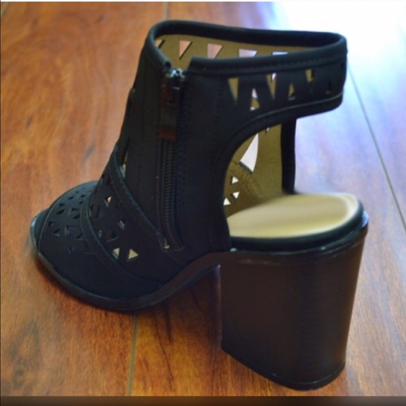 🌸Peep Toe Sandal Booties - Picture 5 of 8