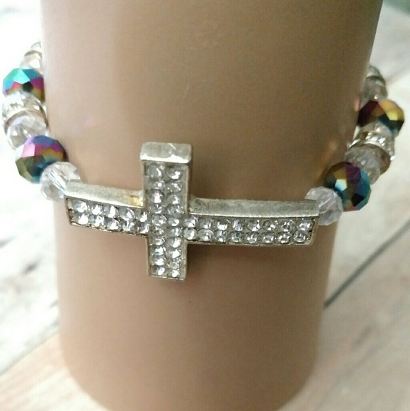 Stretchy Rhinestone cross Bracelet - Picture 2 of 2