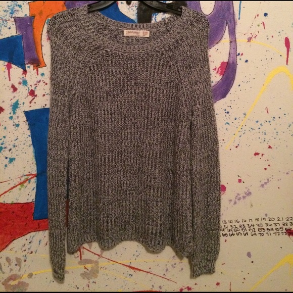 sweater - Picture 1 of 1