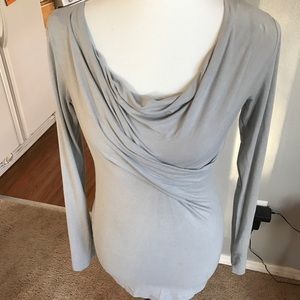Cotton long sleeve gray tee, twist front