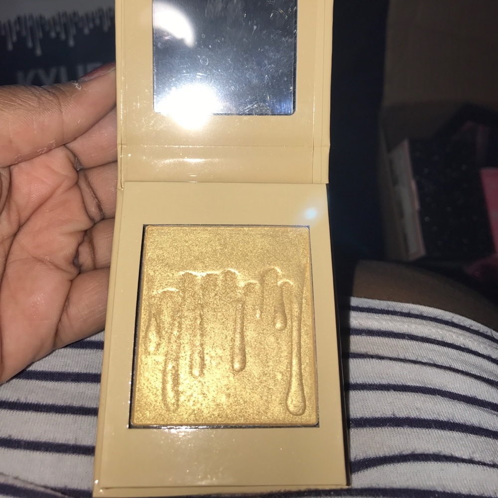 Kylie cosmetics kylighter