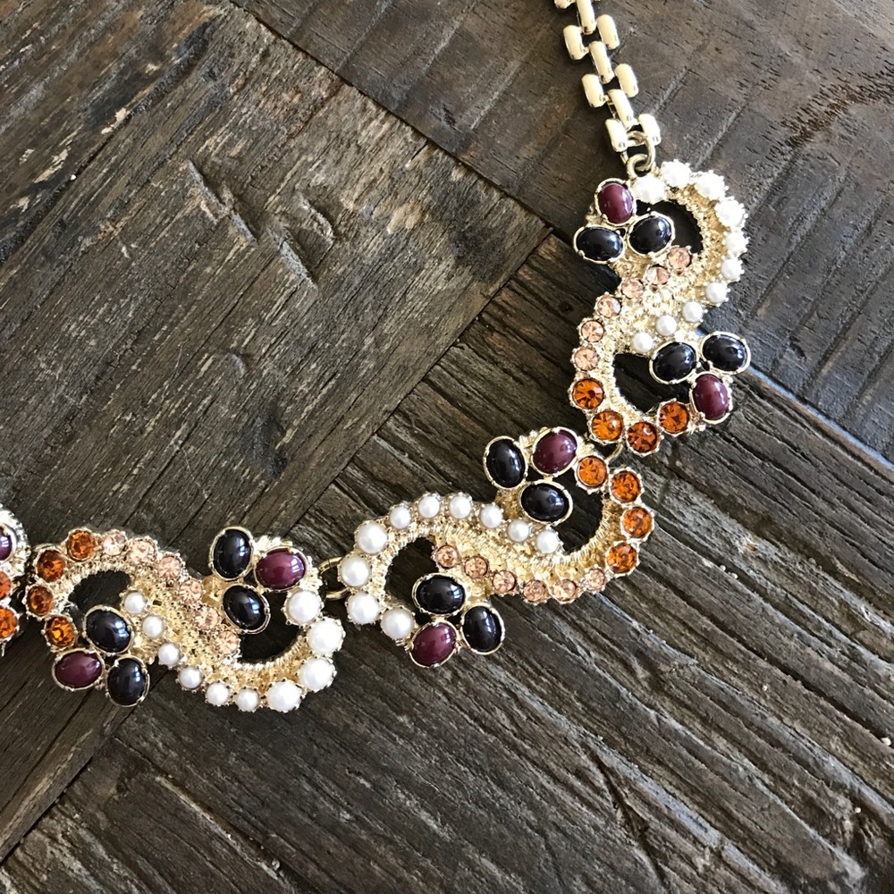 Ann Taylor statement necklace