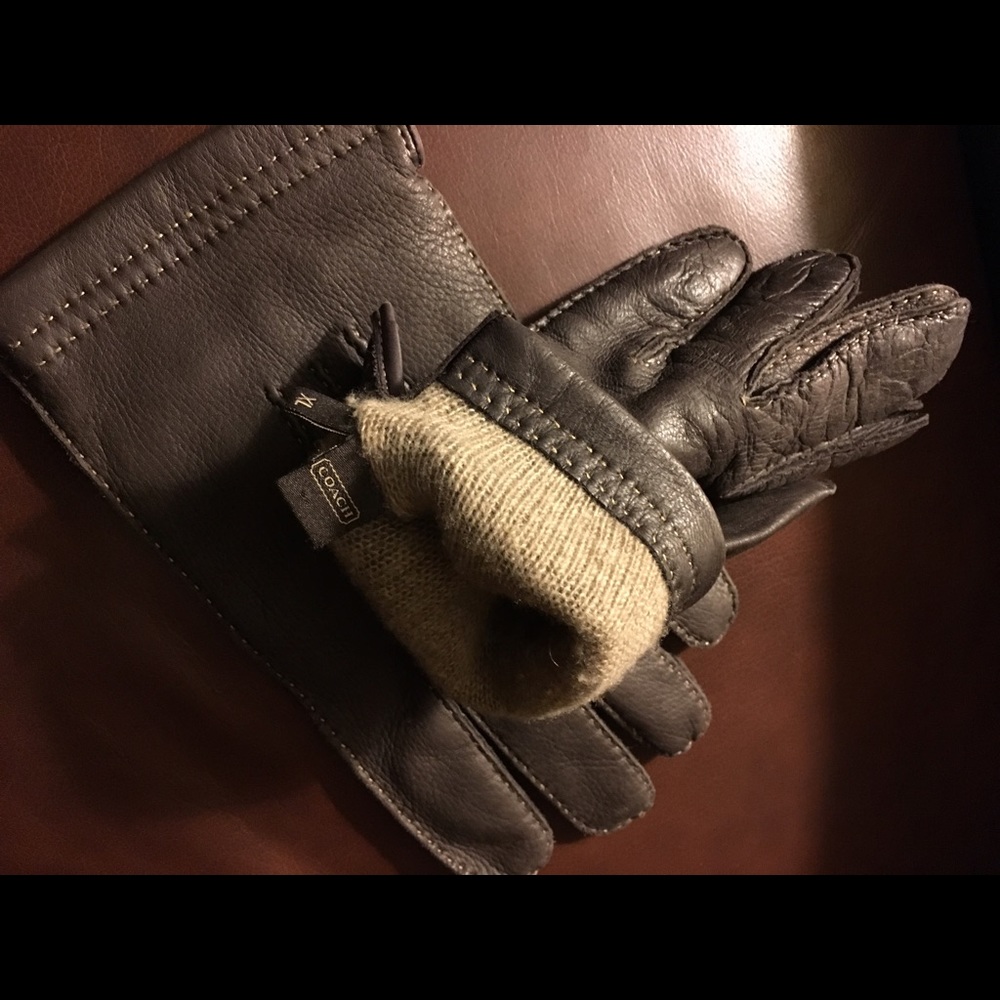 Per owned men's "COACH" Leather Gloves