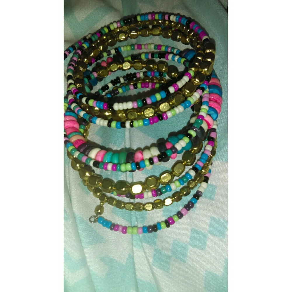 Layered beaded bracelet