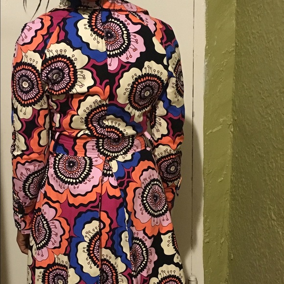 Coat - Picture 3 of 4