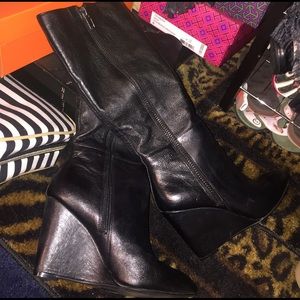 Steve Madden Zinger Wedge Boot