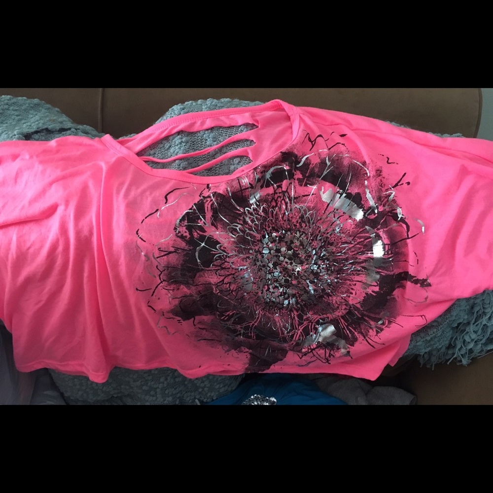 Cute sunflower 🌻 hot pink crop top