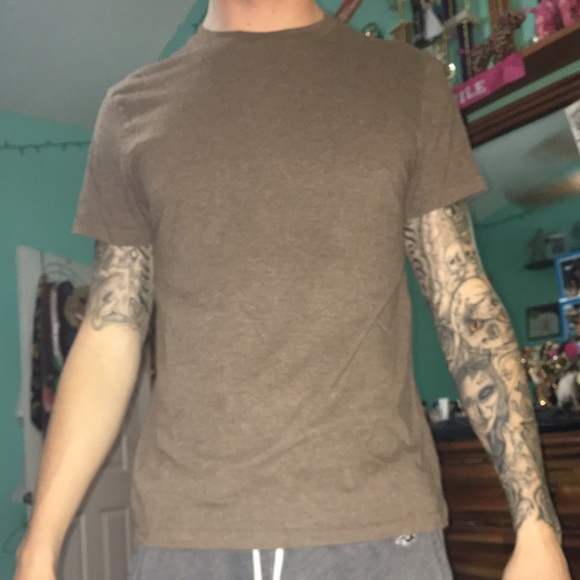 Bundle of 2 men's t shirts - Picture 4 of 6