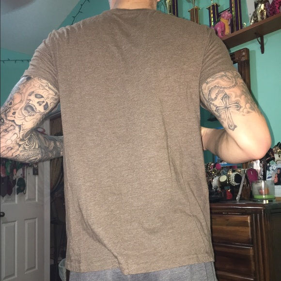 Bundle of 2 men's t shirts - Picture 5 of 6