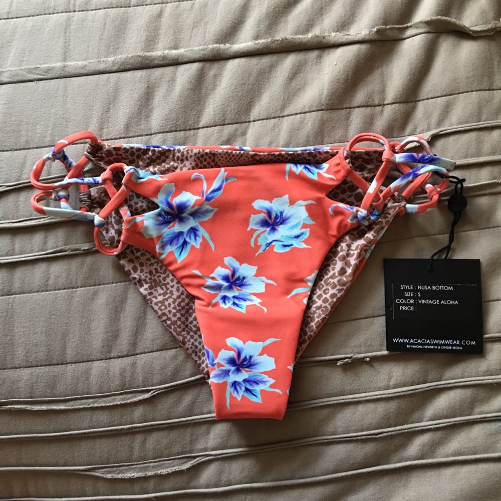 ❌SOLD❌Acacia Vintage Aloha Nusa Bottom size S