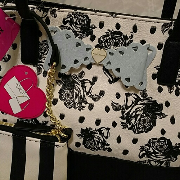 Betsey johnson snap closure 2in 1 tote NWT - Picture 2 of 7