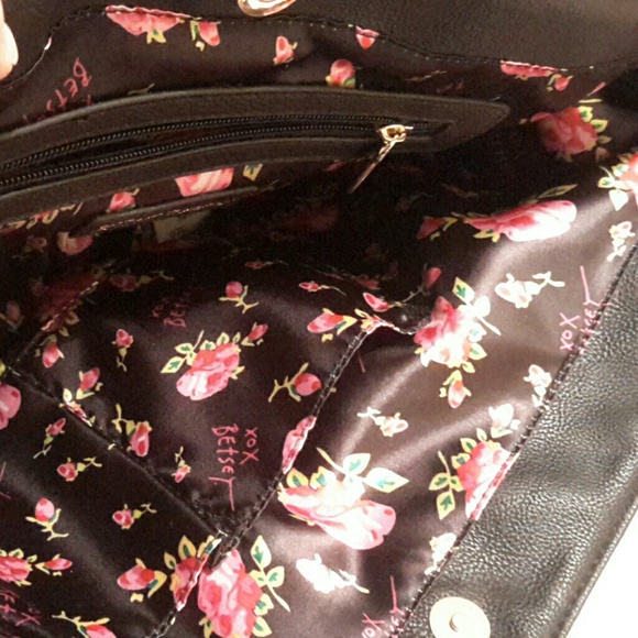 Betsey johnson snap closure 2in 1 tote NWT - Picture 7 of 7