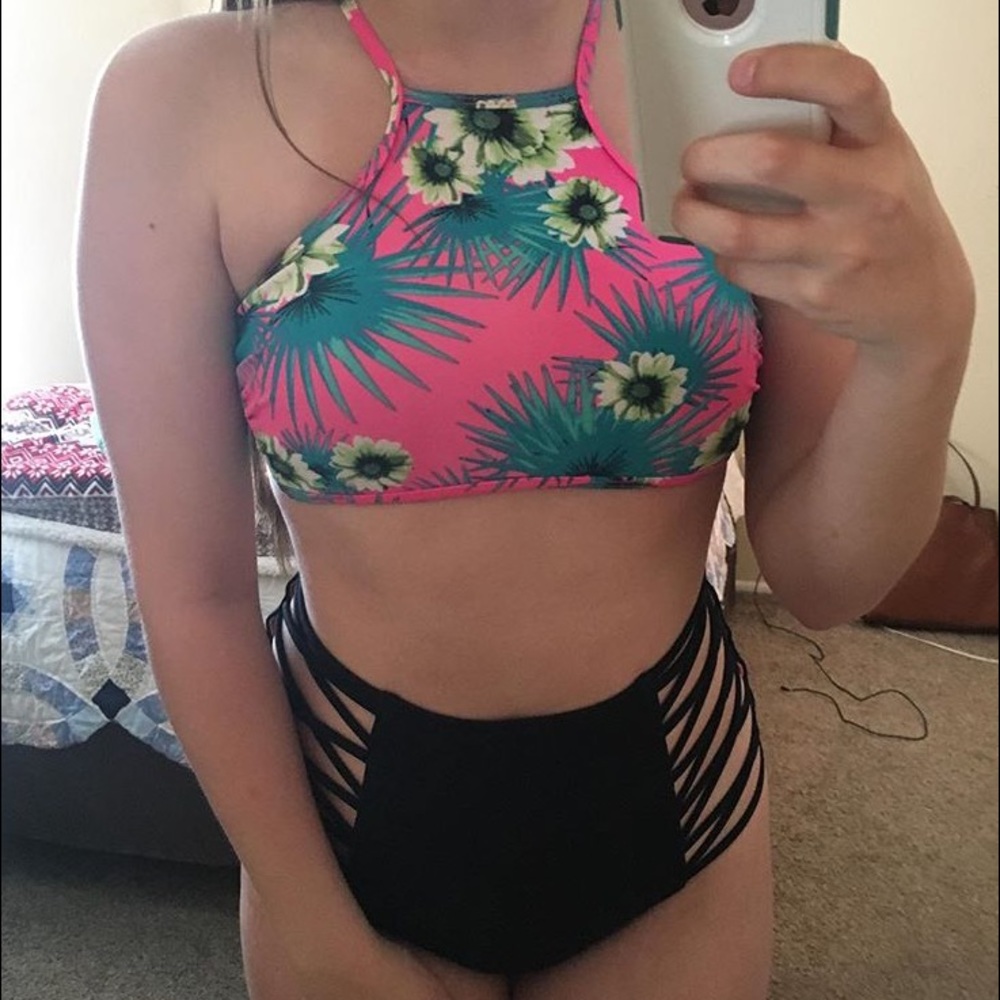 Bathing suit top