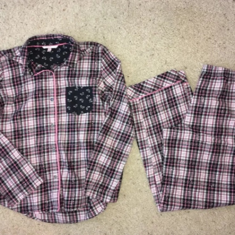 Victoria's Secret Pajama set black and plaid