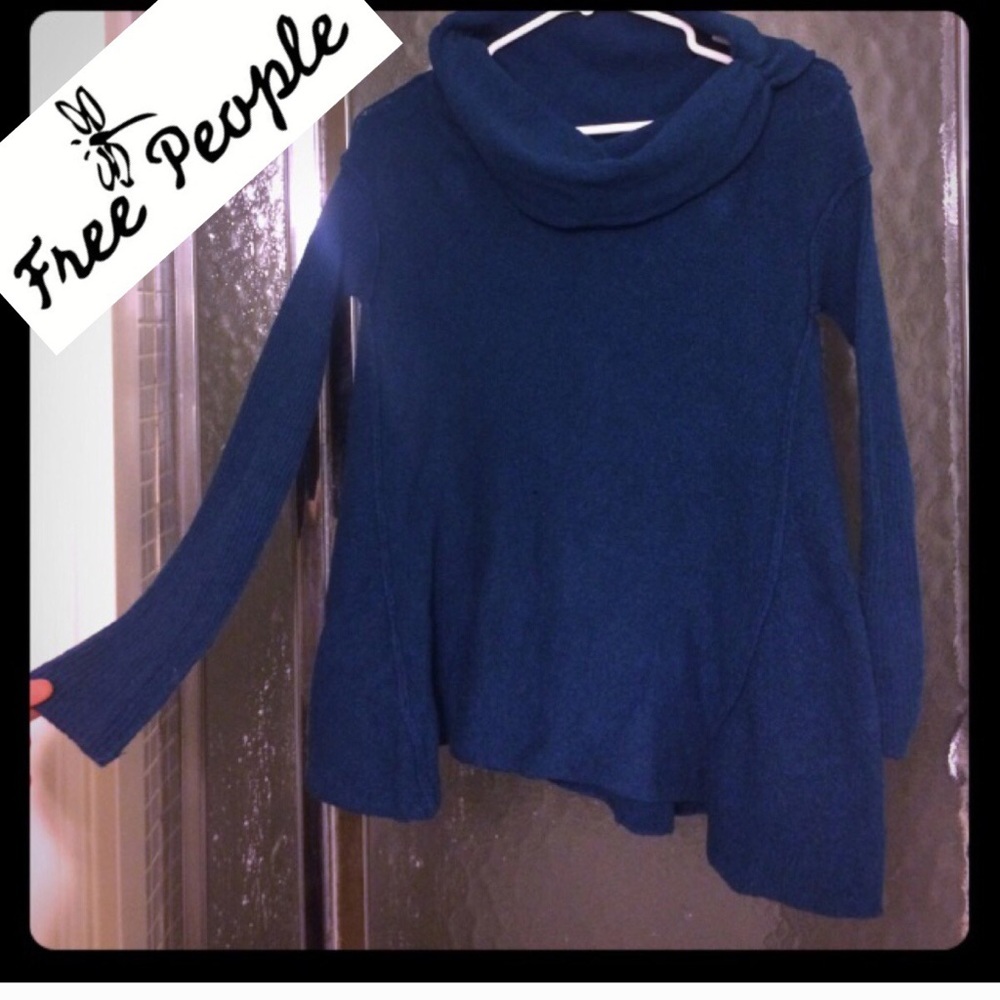 FREE PEOPLE "boucle" cowl neck sweater