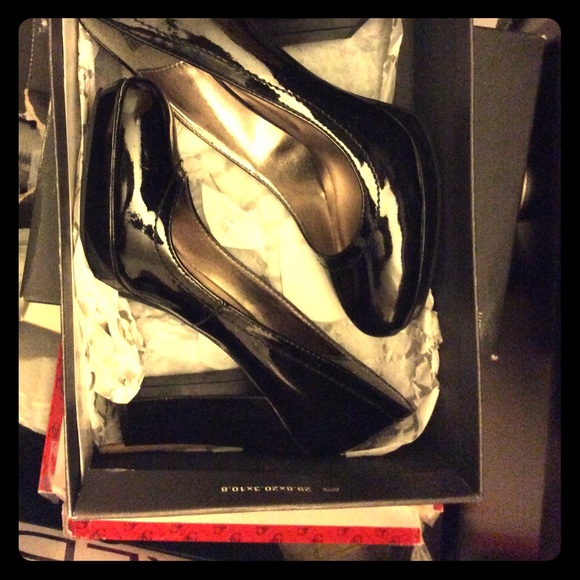 Black Patent Pumps Brand New - Picture 1 of 3