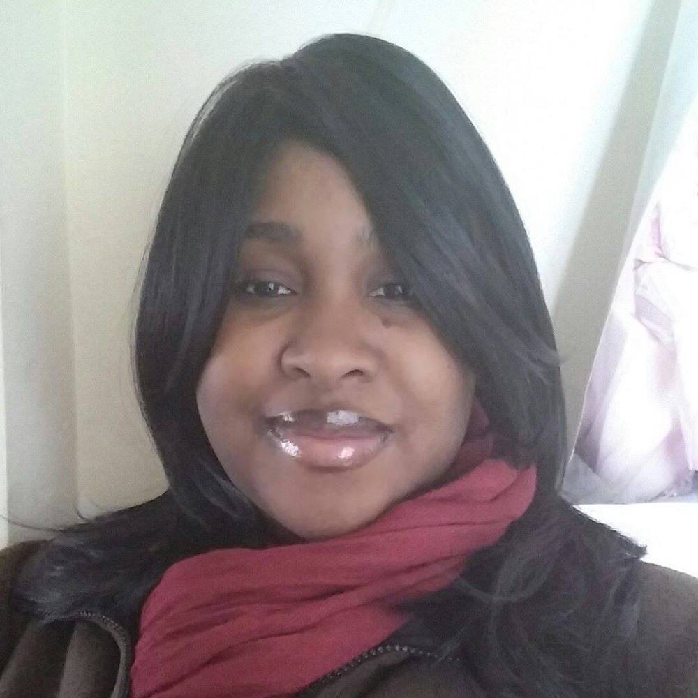 Meet your Posher, Ebony