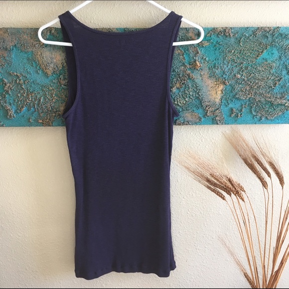 Express Sexy Basic - Picture 2 of 3