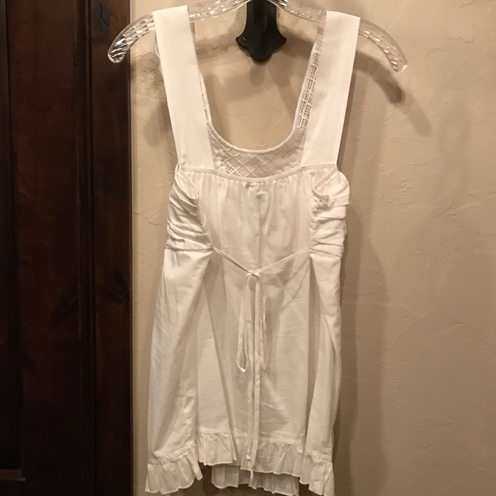 White crochet tank top with tie back - Picture 2 of 3