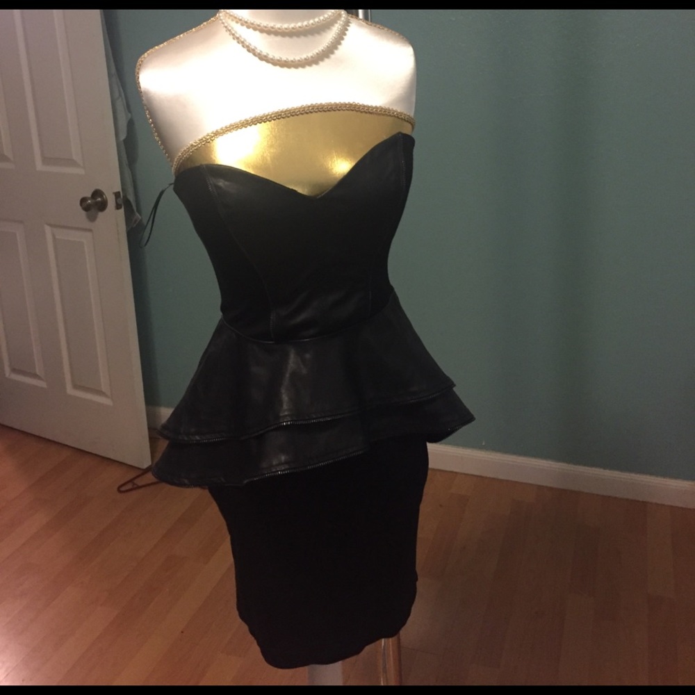 Selling Bebe dress size xs