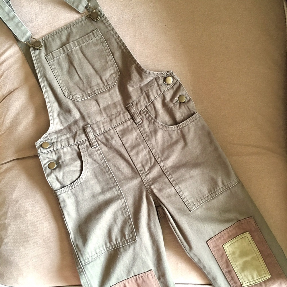 Billabong army green kids overalls. So cute!
