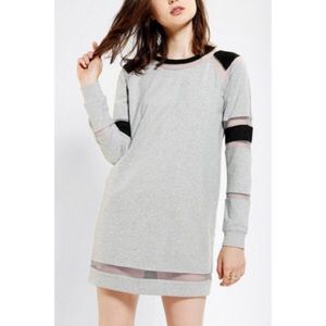 MUST HAVE!!! Colorblock Sweatshirt Dress