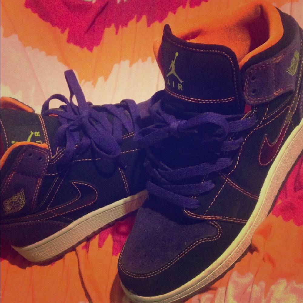 Authentic Jordan 1s