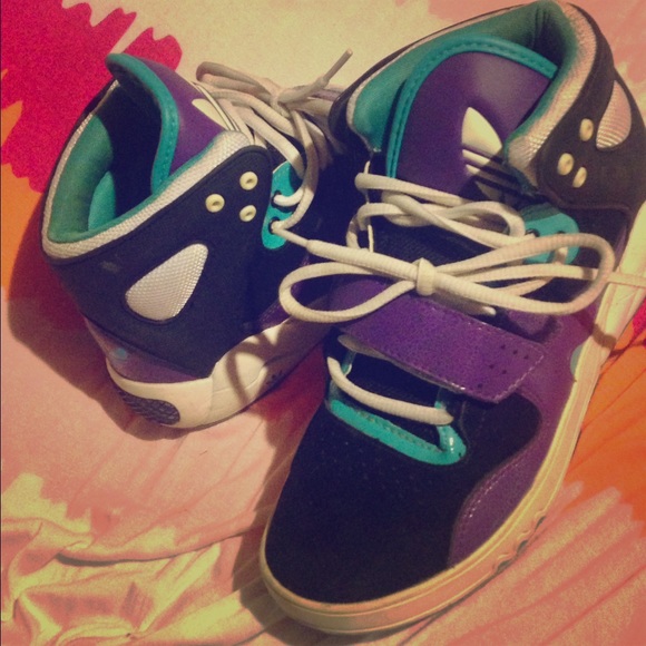 Adidas - Picture 2 of 3