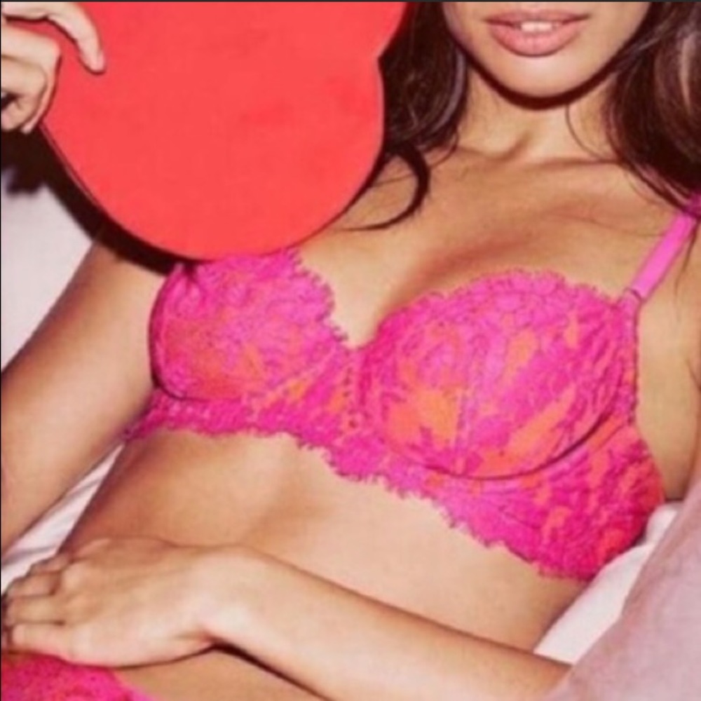 🎈Victoria Secret Bra 32C HOST PICK! 💃🏽
