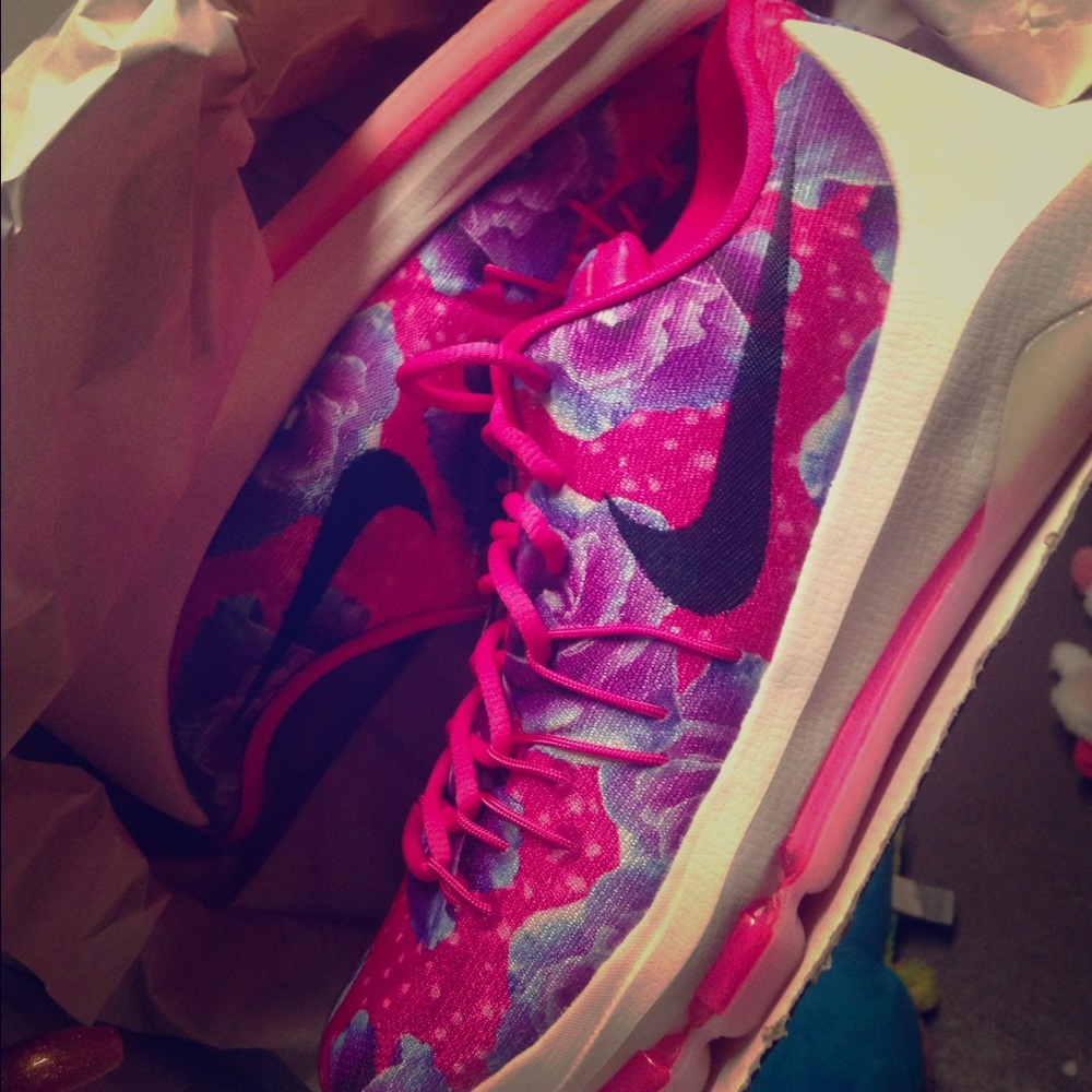 Kevin Durant Aunt Pearls !!Limited Edition!!! SOLD - Picture 1 of 7