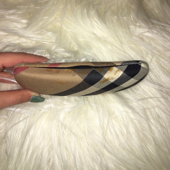 Burberry eyeglass case - Picture 2 of 3