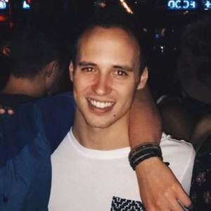 Meet your Posher, Adam