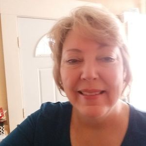 Meet your Posher, Edith