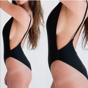 One Piece Swimwear High Cut Monokini THONG back