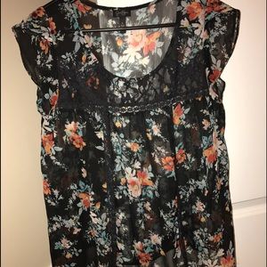 Chic floral top