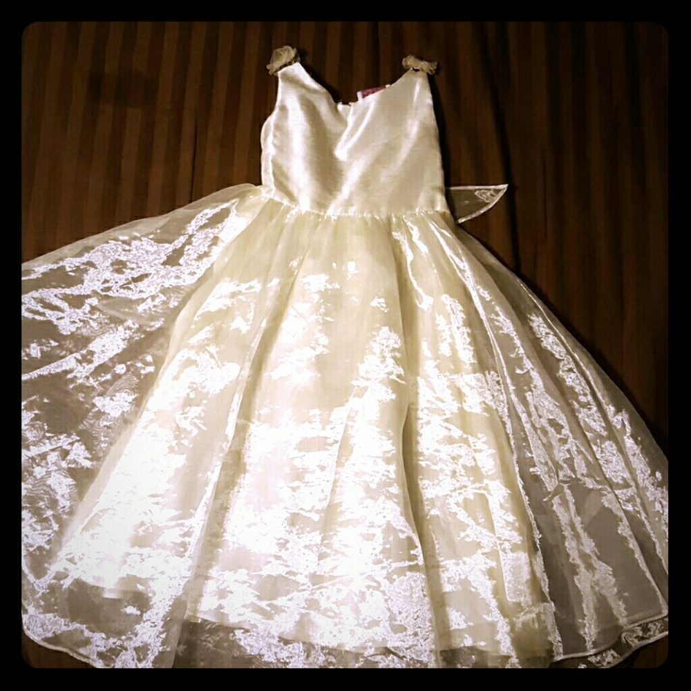 1 dress