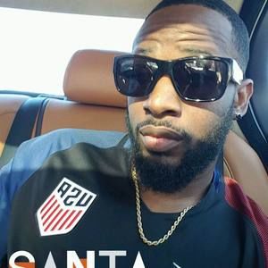 Meet your Posher, Raymond