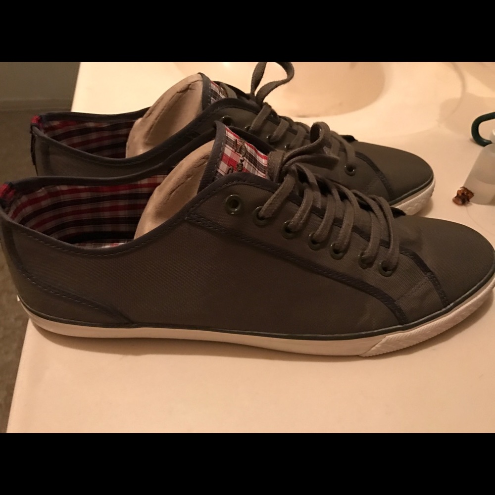 Men's Ben Sherman size 9