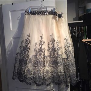 Price Firm Chi Chi London Skirt UK22 NWT