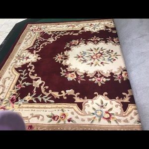 8 x 10 wool rug, 400.00, retails for $1575