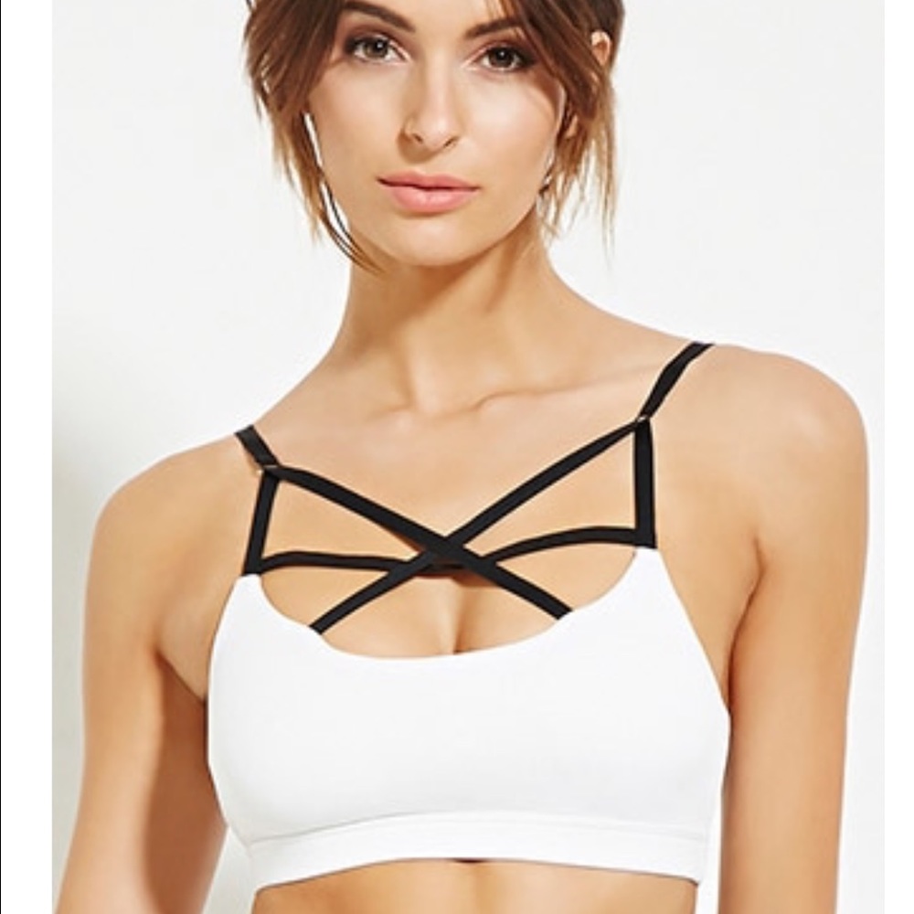 NWT 🐼🏋🏽‍♀️Forever 21 Sports bra