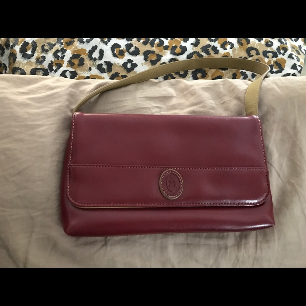 Burgundy clutch purse 🍉