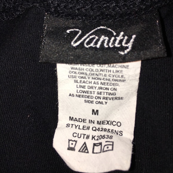 Vanity T-Shirt - Picture 5 of 6