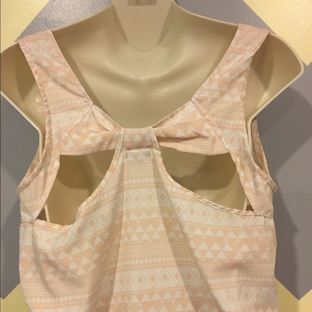 🌼Bow Back Triangle Print Tank Top Charlotte Russe