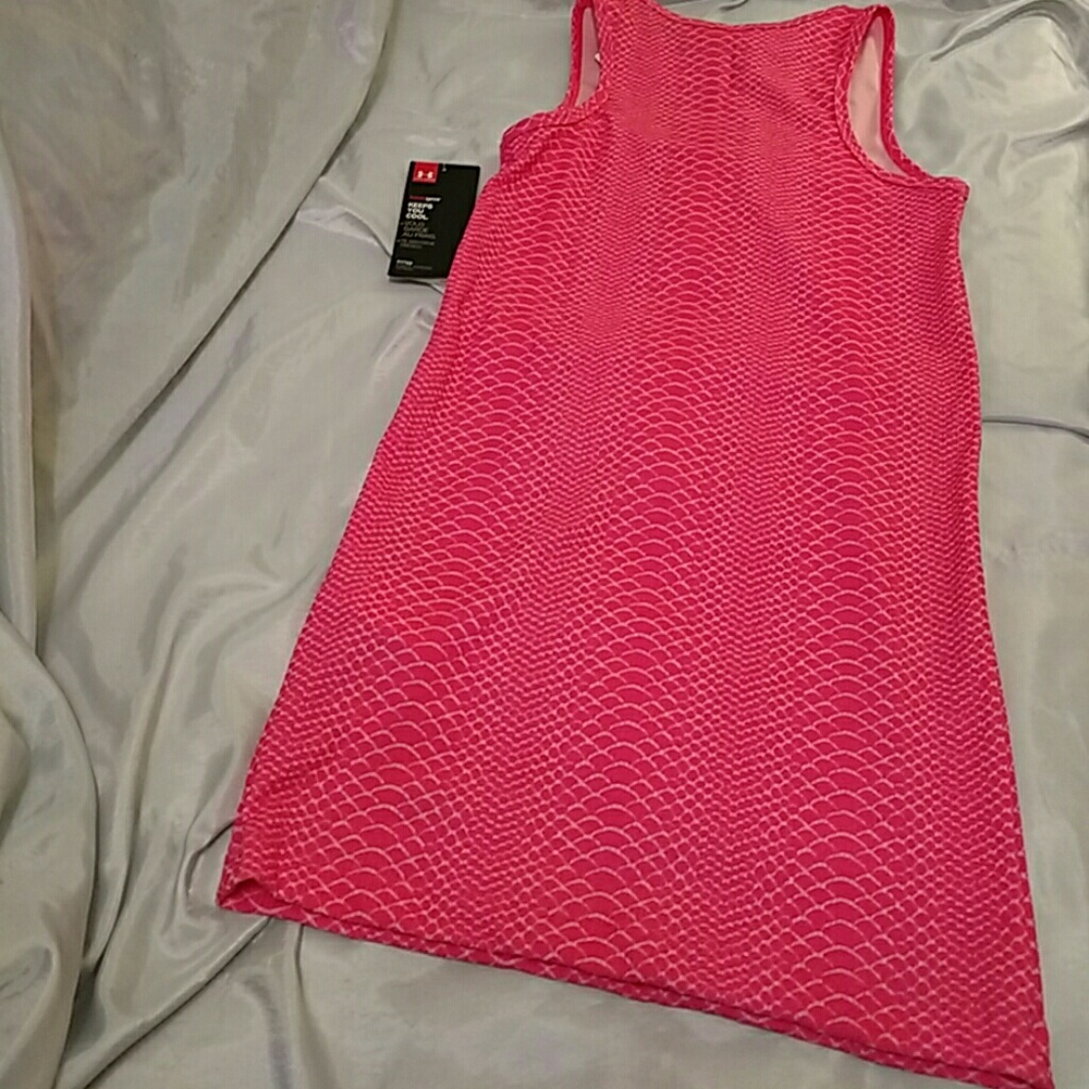 Hold Uarmour heatgear compression fitted tank. NWT - Picture 2 of 3