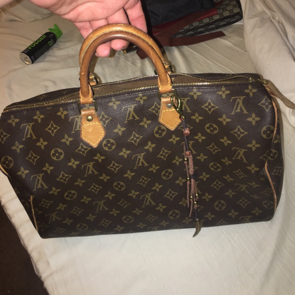 LOUIS VUITTON SPEEDY 40