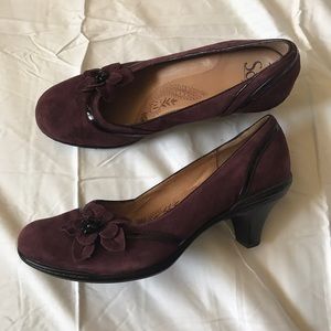 Maroon Suede Heels w/ Flower