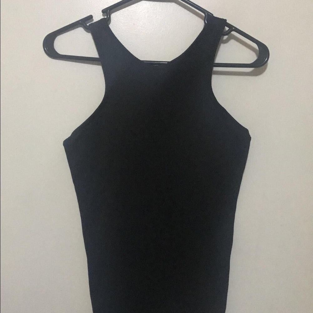 Black lululemon tank size 8