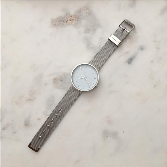 ‼️SOLD‼️ Silver band minimalist mesh watch large oversized - Picture 4 of 5