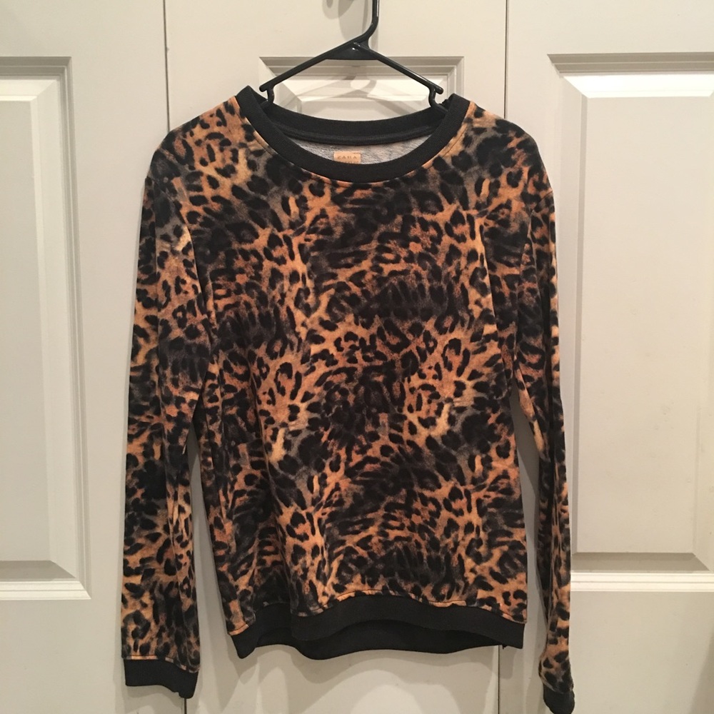 zara sweatshirt. size s